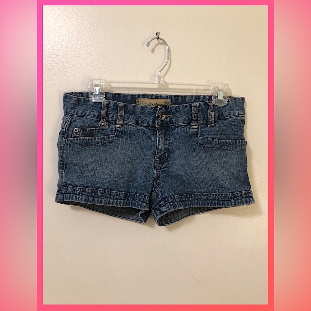 🎈Angel Kiss Jean Shirts🎈